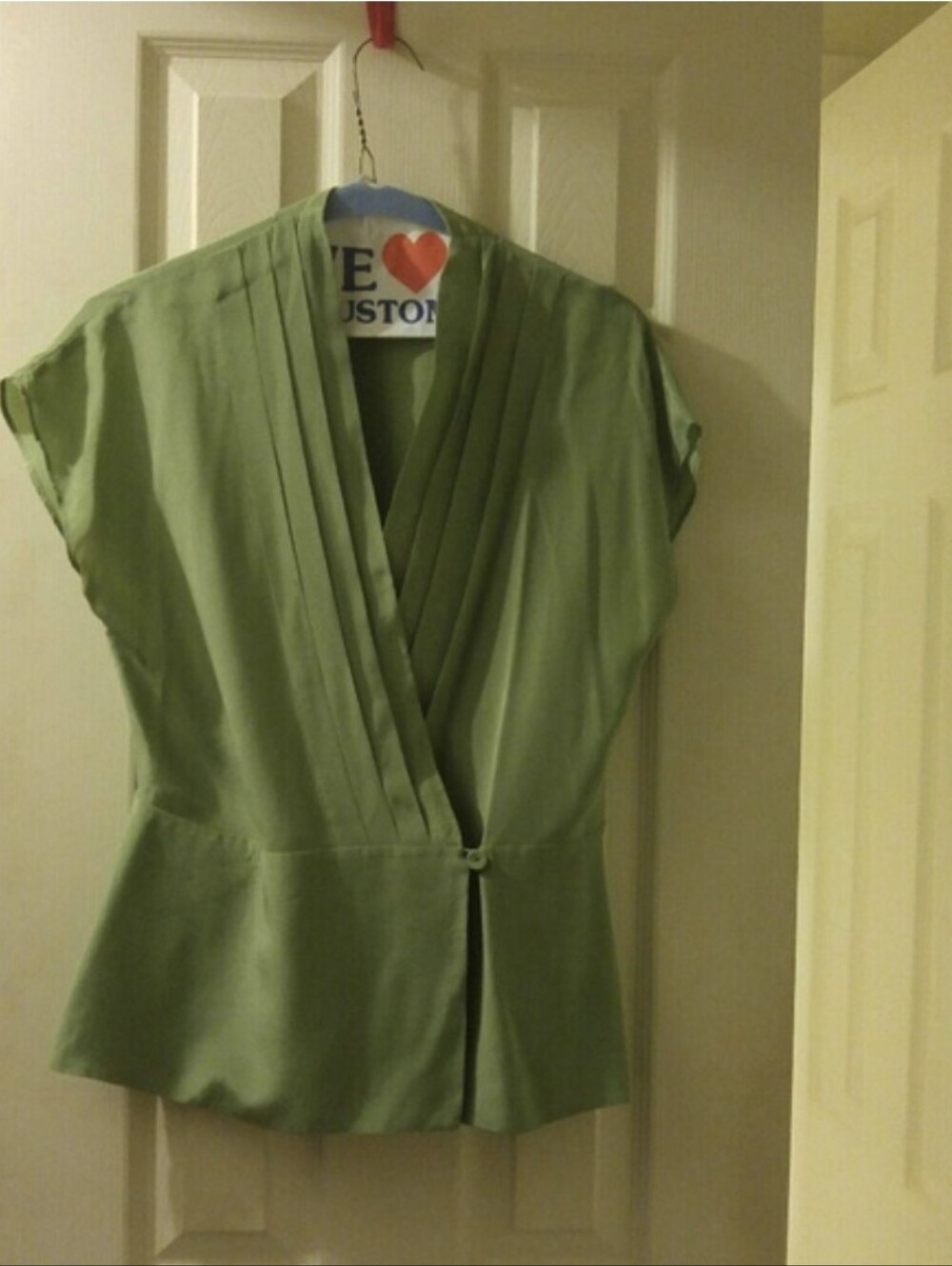 Banana Republic| Green Silk Pleated Women's Top